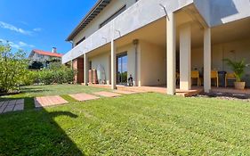 Premium Surf Lodge